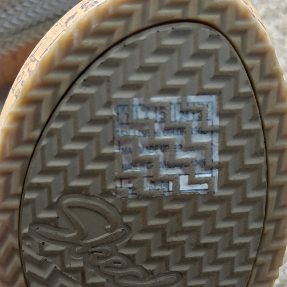 Cali from Skechers luxe foam size 7 small wedge rose gold - Picture 4 of 4